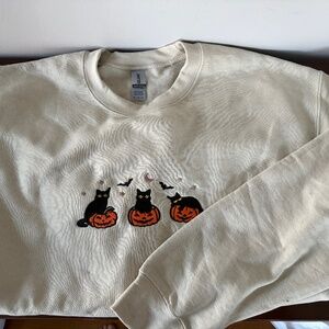 Cream Halloween Cat Sweatshirt (Size M)